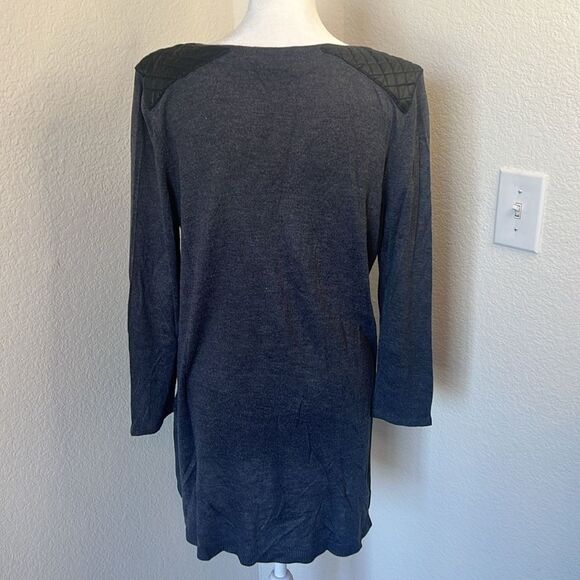 Women's H&M Lightweight V-Neck Long Sleeve Quilted Detail Gray Sweater ~ Size M - Picture 3 of 7